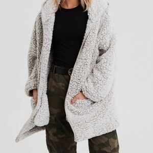 Size M American Eagle Cozy Sherpa Cardigan Gray-Brown
